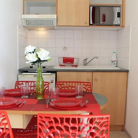 Apartment Appt 2 Pieces Avec Balcon, Piscine, Parking Prive A - Fr-1-246-17 *